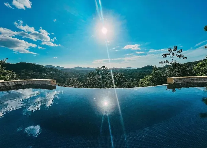 Casa De La Promesa, Luxurious Retreat With Pool Hébergement de vacances *