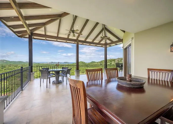 Casa De La Promesa, Luxurious Retreat With Pool